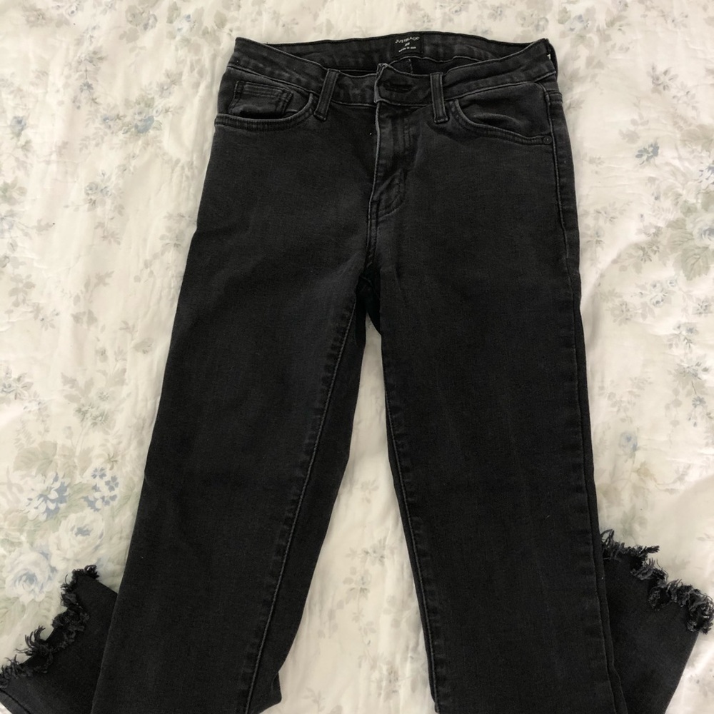 Black skinny jeans